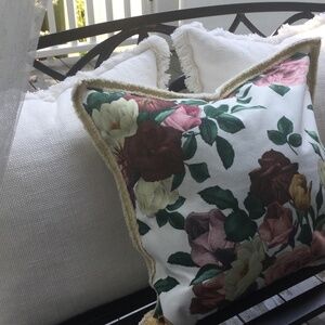 PILLOW COVER : THRO BY MARLO LORENZ LUXURY